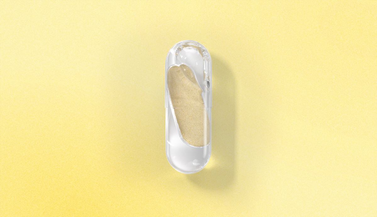 Ritual Synbiotic+ capsule on a yellow background